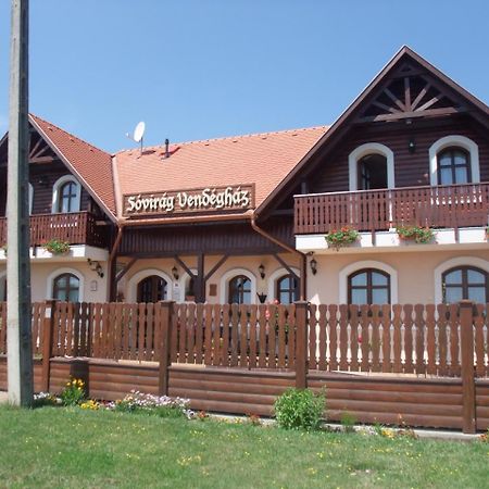Sovirag Vendeghaz Hotel Hortobágy Exterior foto